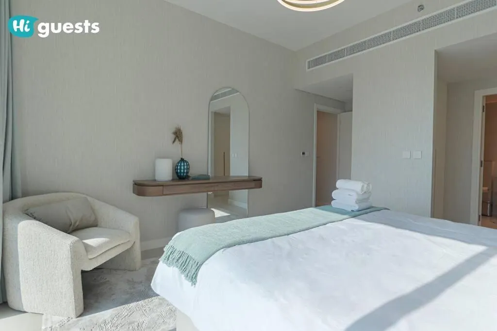 Higuests - Beachside Oasis Stylish 2Br Apartment In La Vie Dubai