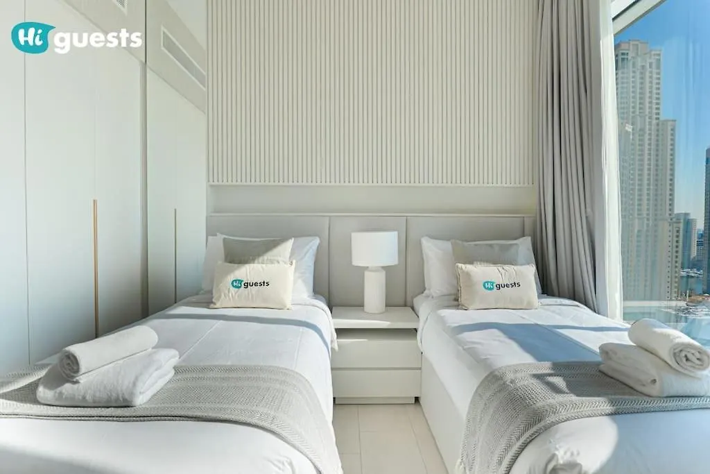 Higuests - Beachside Oasis Stylish 2Br Apartment In La Vie Dubai